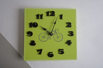 Hodiny s jízdním kolem - kulaté/čtvercové