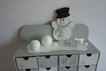Adventní kalendář *šedý* se sněhulákem - různá provedení