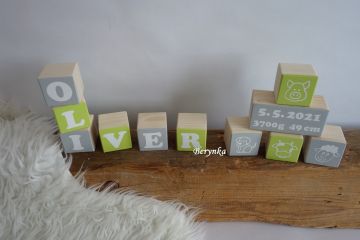 Dřevěné kostičky zeleno-šedé