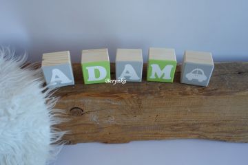 Dřevěné kostičky zeleno-šedé