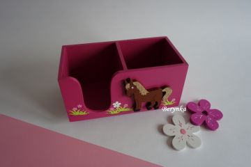 Dvojitý stojánek s koníkem