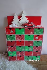 Adventní kalendář *červeno-zelený* - s autíčkem - různá provedení