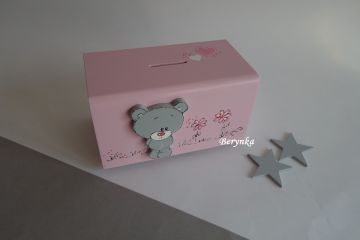 Dřevěná pokladnička s méďou