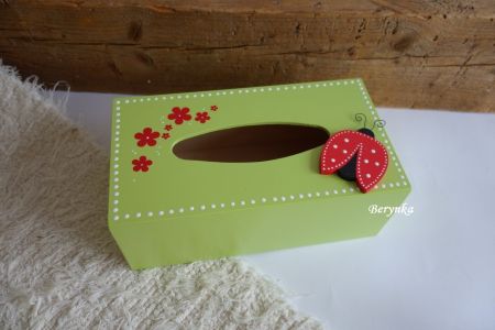 Krabička na kapesníky s beruškou