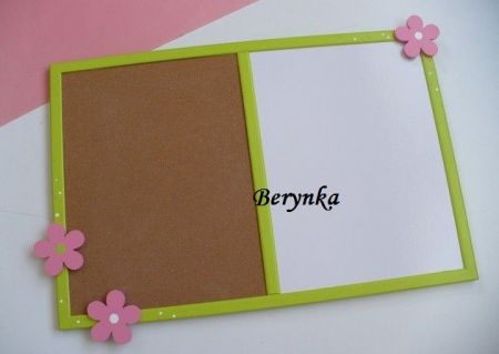 Nástěnka s kytičkou