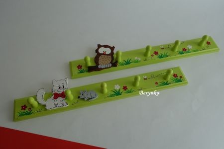 Dětský věšák s různými zvířátky