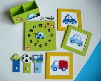 Hodiny s autem kulaté/čtvercové