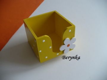 Dřevěné dekorace - žlutá