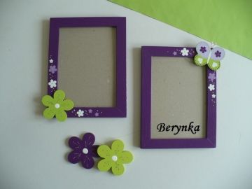 Dřevěný fotorámeček s kytičkou