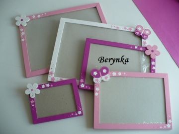 Dřevěný fotorámeček s kytičkou