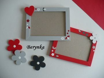 Dřevěný fotorámeček s kytičkou