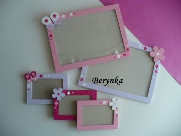 Dřevěný fotorámeček s kytičkou