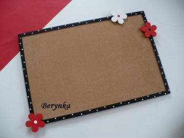 Nástěnka s kytičkou