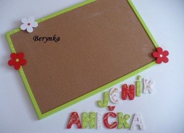Nástěnka s kytičkou