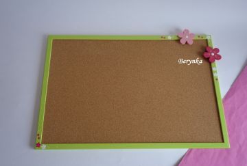 Nástěnka s kytičkou