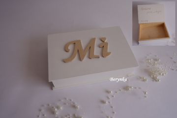 Svatební krabička s monogramem
