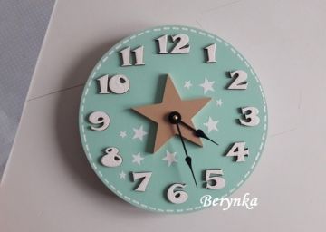 Hodiny s hvězdičkou - kulaté/čtvercové