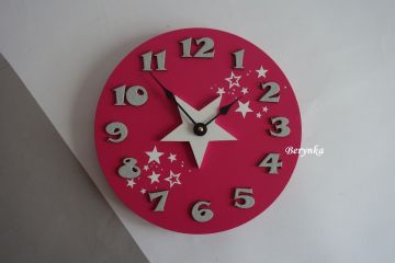 Hodiny s hvězdičkou - kulaté/čtvercové