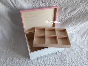 Svatební truhlička se srdíčky a kytičkami