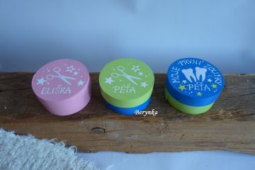 Krabička na první zoubky a vlásky