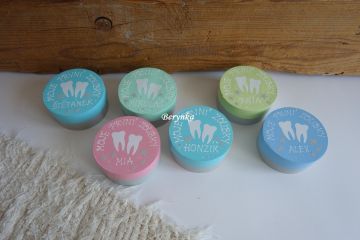 Krabička na první zoubky a vlásky