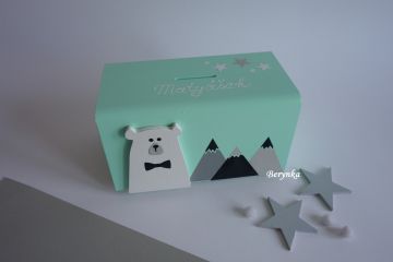 Dřevěná pokladnička s medvědem a horami