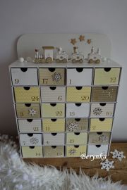 Adventní kalendář zlato-bílý s vláčkem