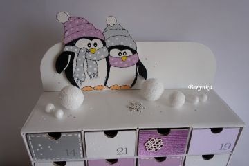Adventní kalendář bílo-fialový s tučňáky