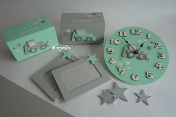 Dekorace s letadlem - v mátové a šedé