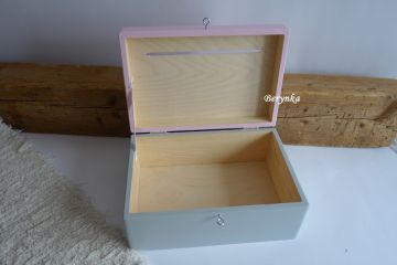 Dřevěná bedýnka - pokladnička