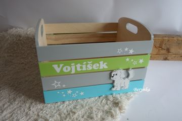 Dřevěná bedýnka s pejskem