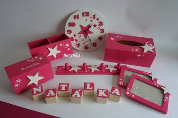 Dřevěné dekorace - malinové s hvězdičkou