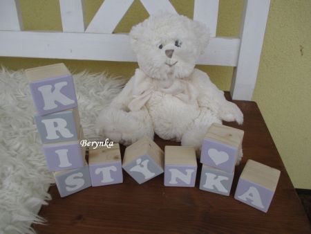 Dřevěné kostičky fialovo-šedé