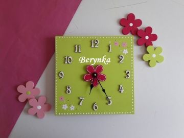 Hodiny s kytičkou - kulaté/čtvercové