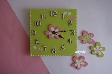 Hodiny s kytičkou - kulaté/čtvercové