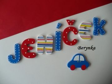 Dřevěná písmenka "proužky a puntíky"