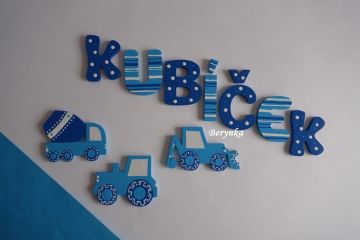 Dřevěná písmenka "proužky a puntíky"