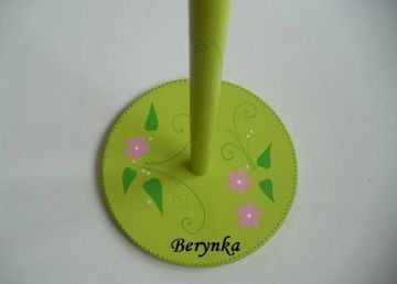 Věšák - němý sluha s kytičkou