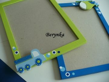 Dřevěný fotorámeček s dopravními prostředky