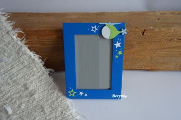 Dřevěný fotorámeček s dopravními prostředky