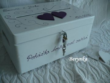 Svatební bedýnka se srdíčky a spirálkami