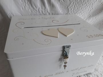 Svatební bedýnka se srdíčky a spirálkami