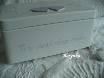 Svatební bedýnka se srdíčky a spirálkami