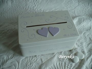 Svatební bedýnka se srdíčky a spirálkami