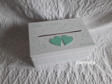 Svatební bedýnka se srdíčky a spirálkami