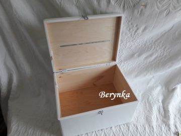 Svatební bedýnka se srdíčky a spirálkami