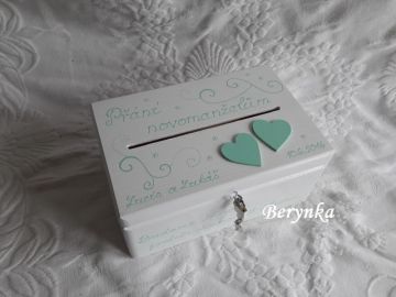 Svatební bedýnka se srdíčky a spirálkami