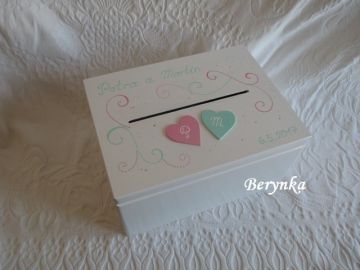 Svatební bedýnka se srdíčky a spirálkami