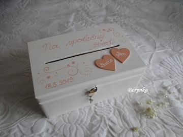 Svatební bedýnka se srdíčky a spirálkami