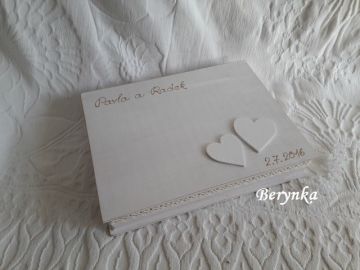 Svatební krabička patinovaná s krajkou